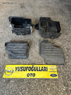 COMBO CORSA C 1.3 1.4 1.7 SİGORTA ALT ÜST KUTUSU TABLASI PLASTİĞİ