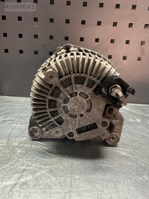 1.5 DCİ RENAULT ŞARJ DİNAMOSU 8200960533 - 002543R