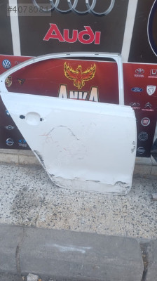 Jetta sağ arka kapı çıkma