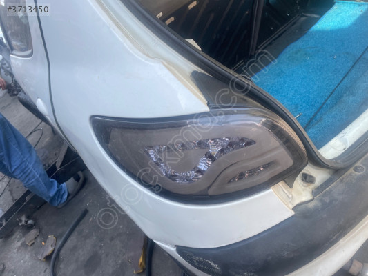 Peugeot 206 sol arka stop lambası