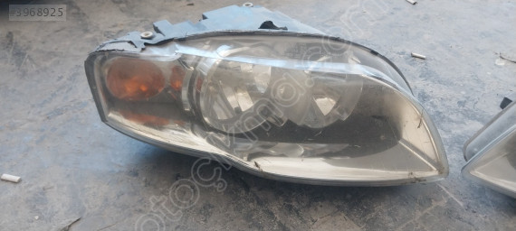 Audi A4 Sarı sinyali Sağ Ön Far