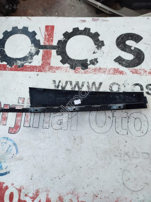 3V0839902 Skoda SuperB 2020 sağ arka kapı dış direk  kaplama