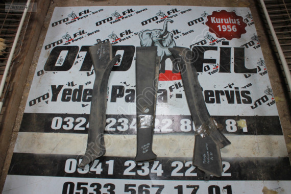 TOYOTA CORONA AT151 1984-1985 BAKALİTLER