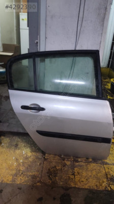 RENAULT MEGANE 2 HATASIZ DOLU SAĞ ARKA KAPI