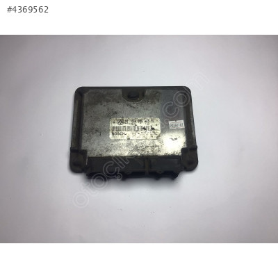 Volkswagen Golf 2.0 Motor Beyni M5.9.2 0261206261 06A906018FK