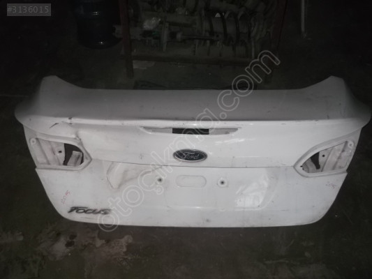 FORD FOCUS ÇIKMA BAGAJ KAPAĞI 2015