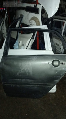 toyota coralla HB sol arka kapı
