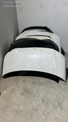 VOLKSWAGEN/ TRANSPORTER 15-20 UFAK HASARLI ORJİNAL ÖN KAPUT.