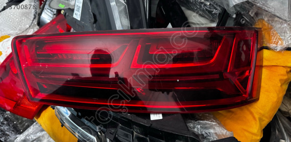 AUDİ Q7 SAĞ ARKA STOP LAMBASI