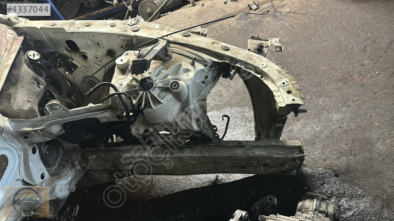 BMW F06 F12 F13 SAĞ SOL PODYA KILIÇ SACI BURSA MG