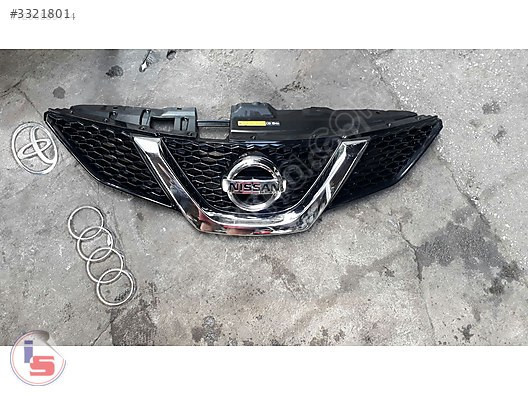 2015 Nissan Qashqai Ön Panjur Çıkma Parça