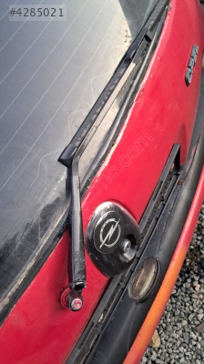 OPEL CORSA B BAGAJ SİLECEK KOL.OTO ERKAN ÜNYE