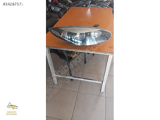 RENAULT MEGANE 3 SAĞ ÖN FAR MAKYAJLI