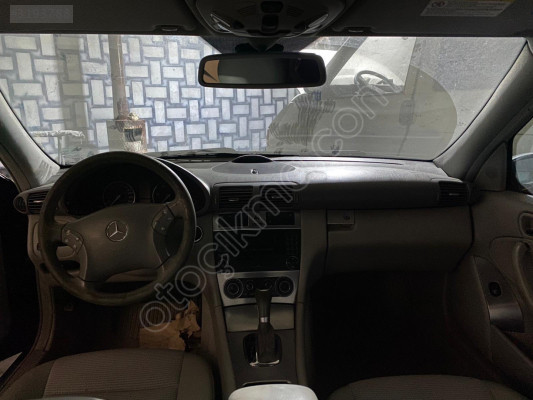 W203 kasa Mercedes 220 cdi dolu torpido
