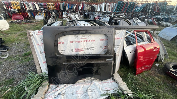 JUMPY EXPERT SCUDO VİVARO SAĞ ARKA ÇAMURLUK ORJİNAL ÇIKMA PARÇA