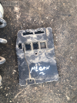 RENAULT MEGANE 2 SİGORTA TABLASI