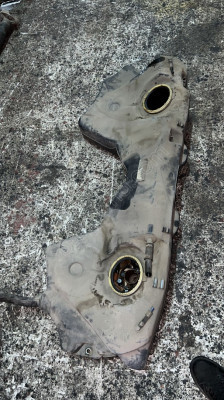 BMW E39 YAKIT DEPOSU BENZİN DEPOSU ÇIKMA ORJİNAL - ERCAN TİC