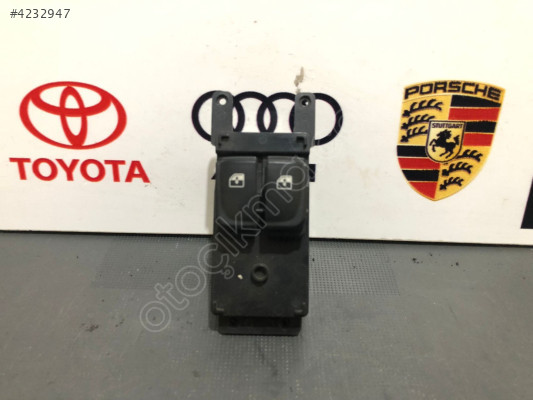 Orjinal Hyundai i20 Sol Ön Cam Düğmesi - Oto Çıkma Parçalar