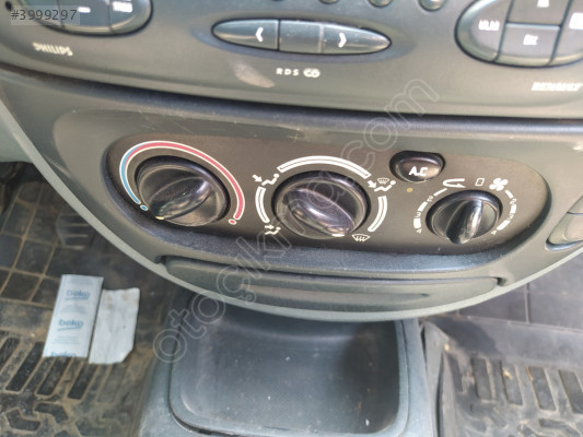 ÇIKMA RENAULT MEGANE 1 KLİMA KONTROL PANELİ