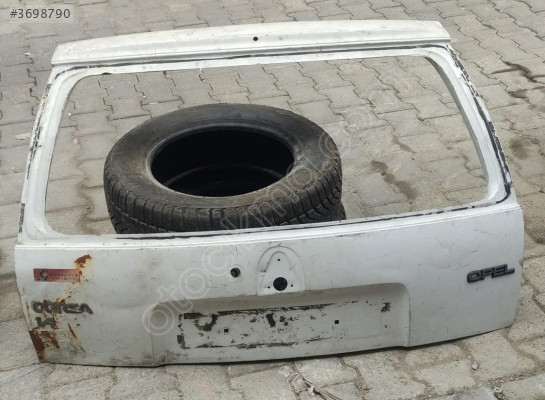 OPEL CORSA ARKA BAGAJ KAPAĞI