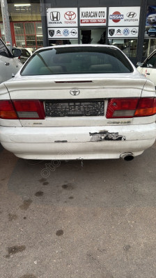 Toyota Carina bağış kapağı