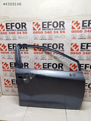 TOYOTA COROLLA SAĞ ÖN KAPI ÇIKMA ORJİNAL YEDEK PARÇA