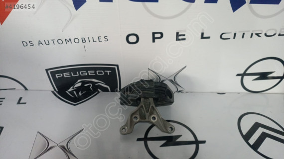 OPEL MOKKA CORSA F  PEUGEOT 2008 208 SAĞ MOTOR TAKOZU 9824344480