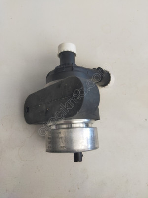 AUDİ A7 EK SU POMPASI 05L965567A 05L965567