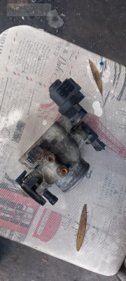 Hyundai accent 1.6 gaz kelebeği