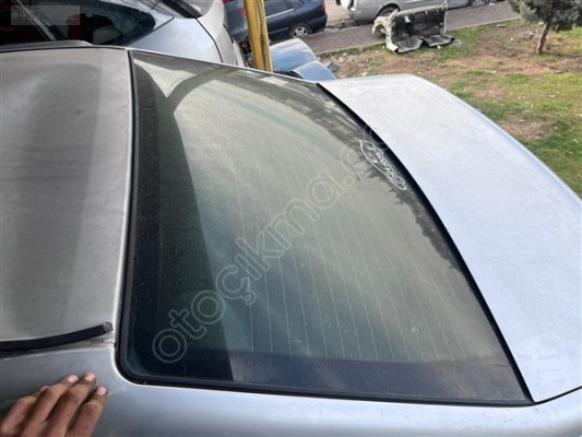 Ford Focus 1 arka cam