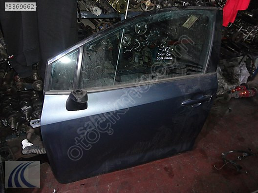 TOYOTA COROLLA 2020 ÇIKMA HAFİF HASARLI SOL ÖN KAPI