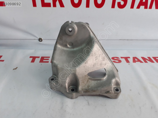 Mercedes C 205 MOTOR BAĞLANTI KULAĞI A6262230100 DİZEL