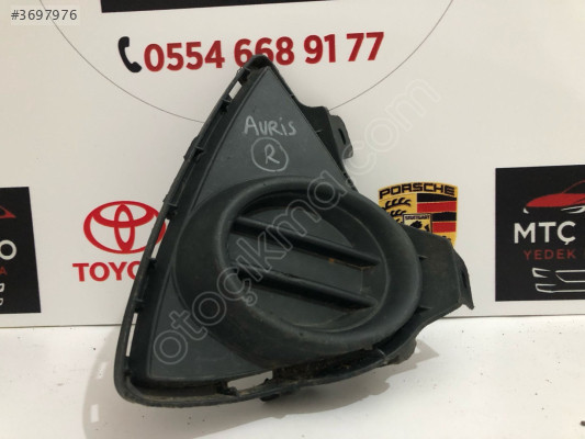 TOYOTA AURİS SİS FARI KAPAĞI SAĞ ORJİNAL