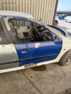 PEUGEOT 206 SAĞ ÖN KAPI ÇIKMA ORJİNAL