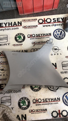 1K4867288 Volkswagen Golf 6 sağ arka direk kaplaması