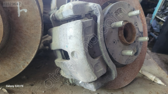 Hyundai i20 sol ön fren merkezi