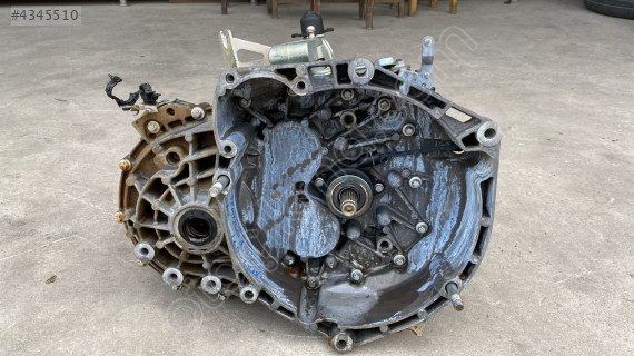 fiat pratico 2012 1.6 şanzıman (son fiyat)