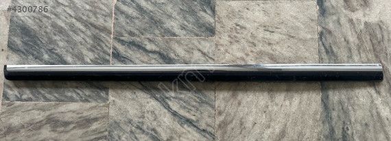 PASSAT B7 SOL ÖN KAPI ÇİTASI ORJİNAL