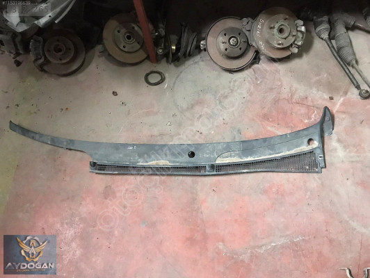 OTO CEM'DEN ÇIKMA RENAULT LAGUNA 2 ÖN CAM ALT IZGARASI
