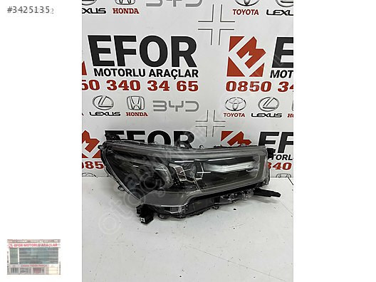 TOYOTA HİLUX SAĞ FAR ÇIKMA ORJİNAL YEDEK PARÇA 20-24 MODEL