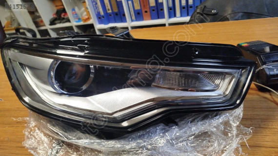 Audi A6 sağ far sıfır orjinal 4g0941044m