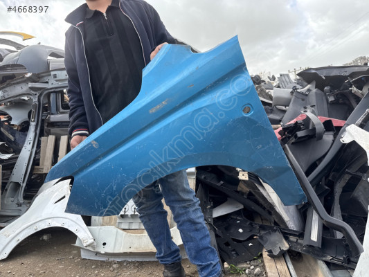 Volkswagen Caddy sol ön Çamurluk