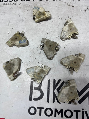 Nissan Almera Kapı Kilidi