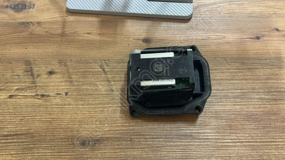 AUDİ A8 FAR SİNYAL LED BEYNİ ORJİNAL