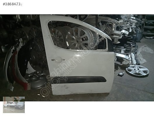 PEUGEOT PARTNER SAĞ ÖN KAPI ''ÜNALLAR OTO YEDEK PARÇA''DA