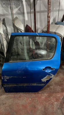 PEUGEOT 307 SOL ARKA KAPI UFAK HATALI ORJİNAL ÇIKMA