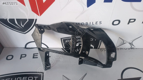 2016-2018 PEUGEOT 3008 SAĞ ÖN TAMPON BRAKETİ 9814675080