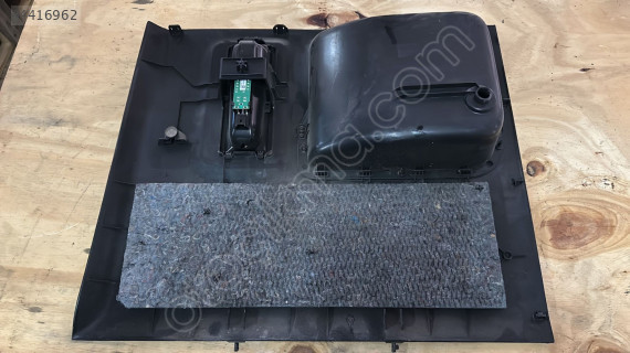 9682364777 2010 PEUGEOT PARTNER TEPE İÇ SOL ARKA BAKALİT