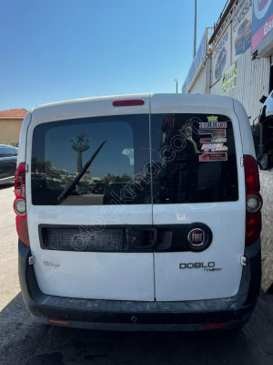 FIAT DOBLO 3 ÇİFT AÇILIR BAGAJ KAPAĞI