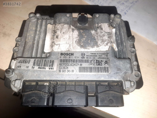 Peugeot-Citroen beyin 0 281 011 634